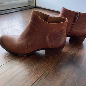 Lucky Brand Cognac Leather Ankle Bootie